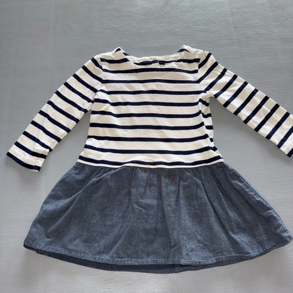 GAP Striped Navy and White Dress‎
